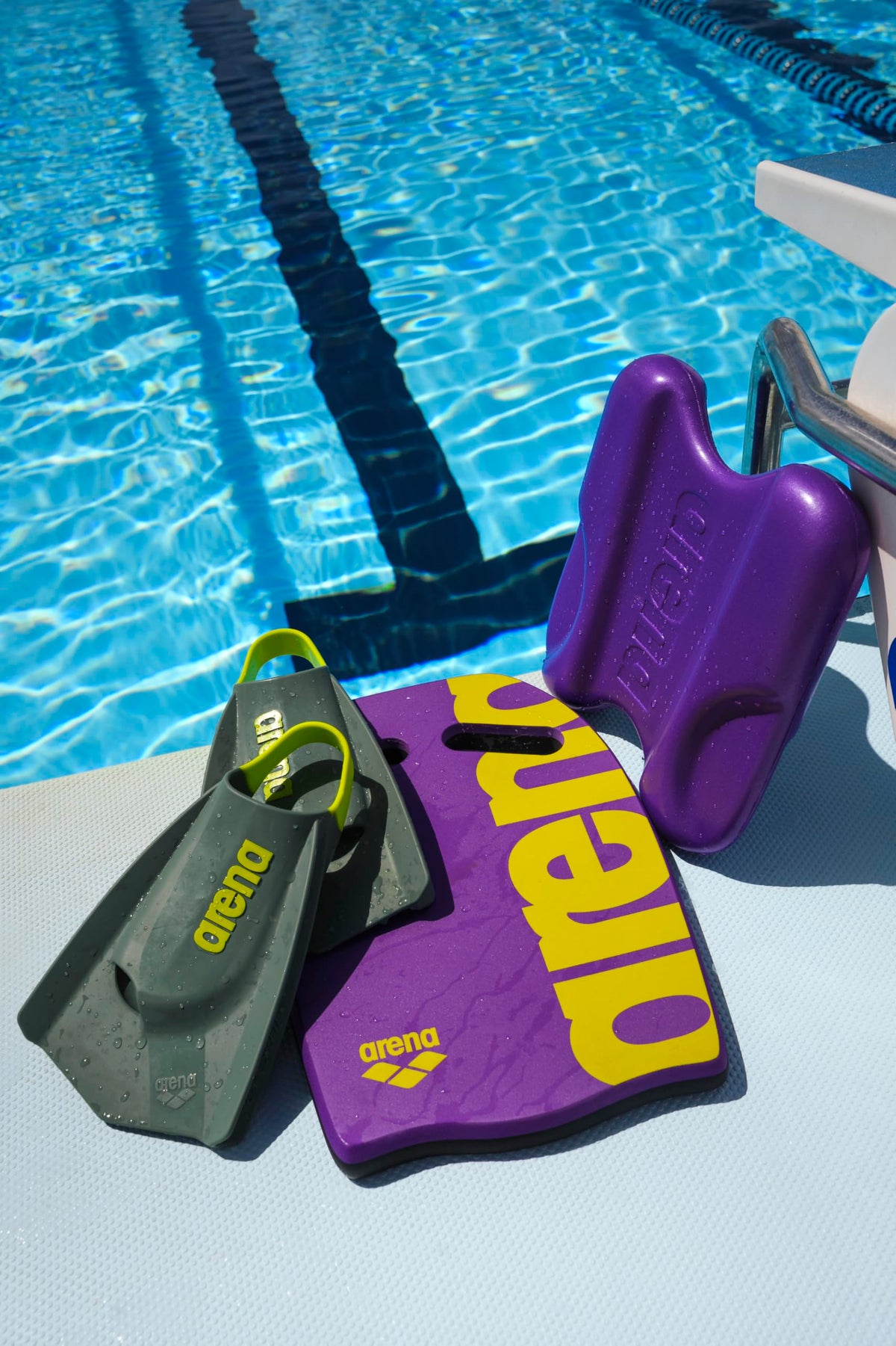 Arena Unisex Adult Powerfin Pro II Swim Training Fins Men and Women Silicone Short Blade Flippers Left-Right Customized, Sizes 4.5-13.5